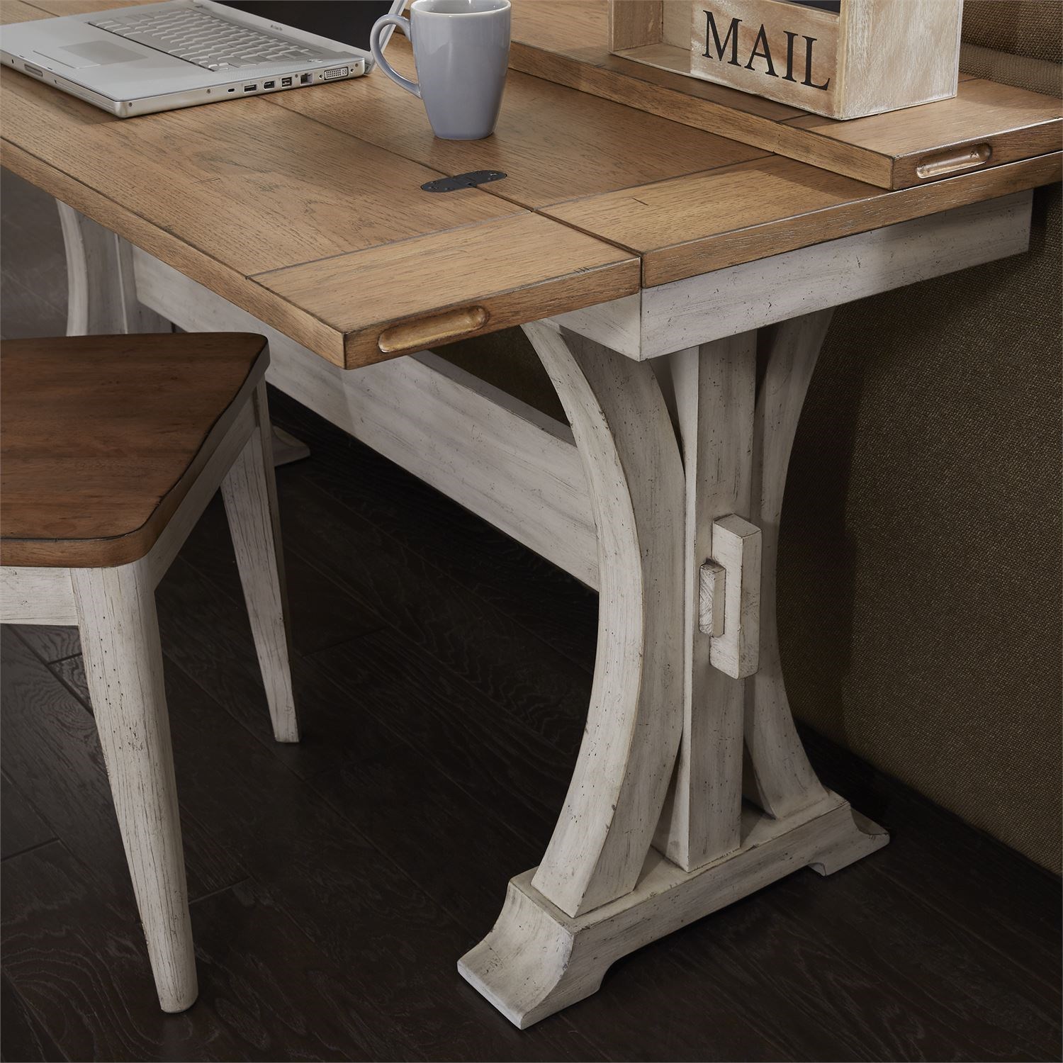 Liberty Furniture Farmhouse Reimagined Relaxed Vintage Flip Lid Sofa